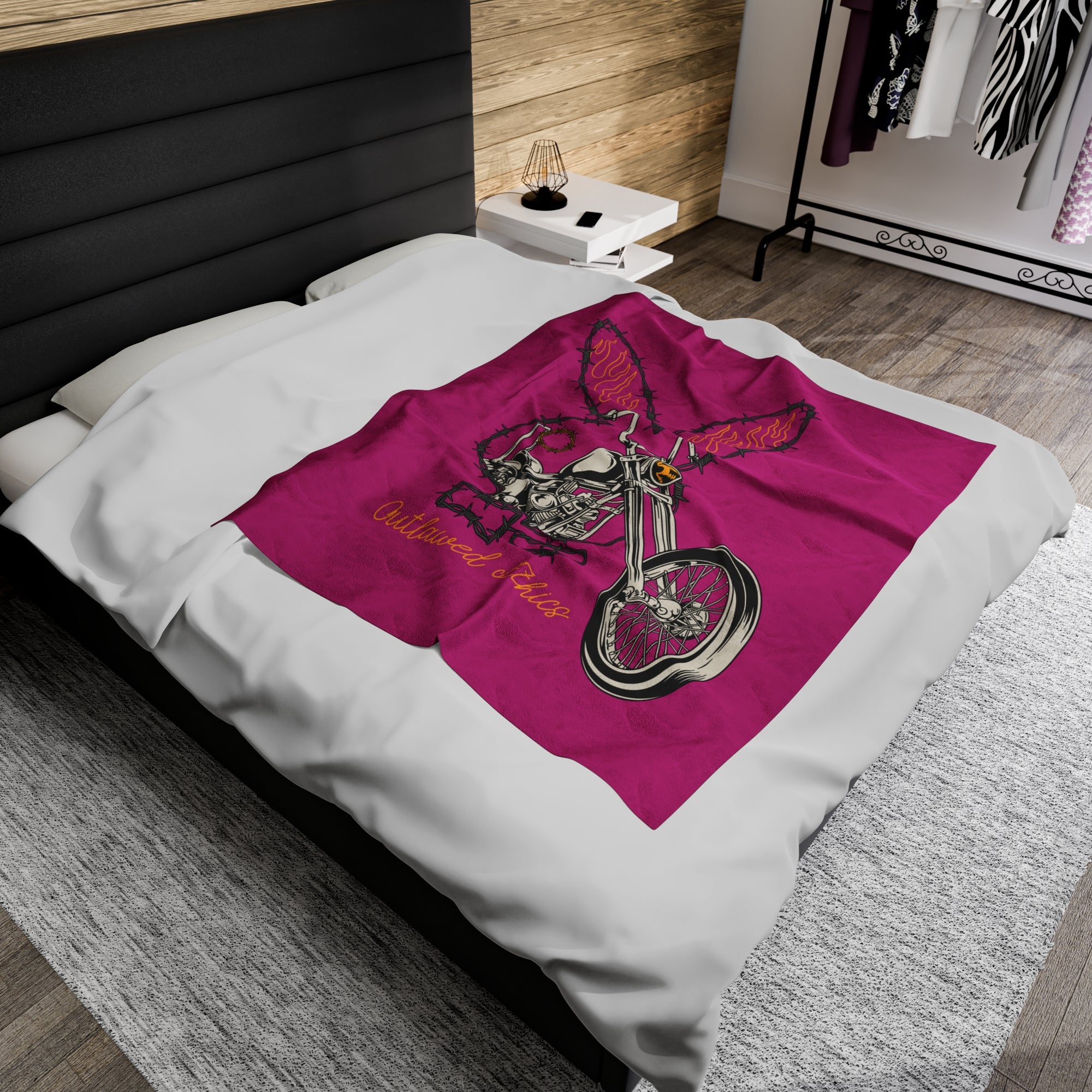 Velveteen Plush Blanket ICONIC Design