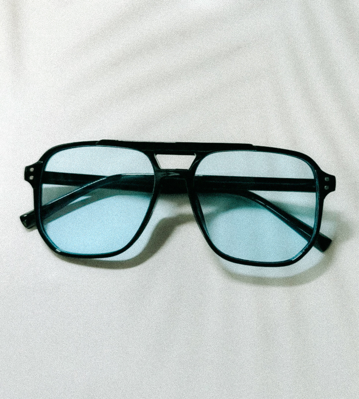 Blue 70’s Retro Sunglasses