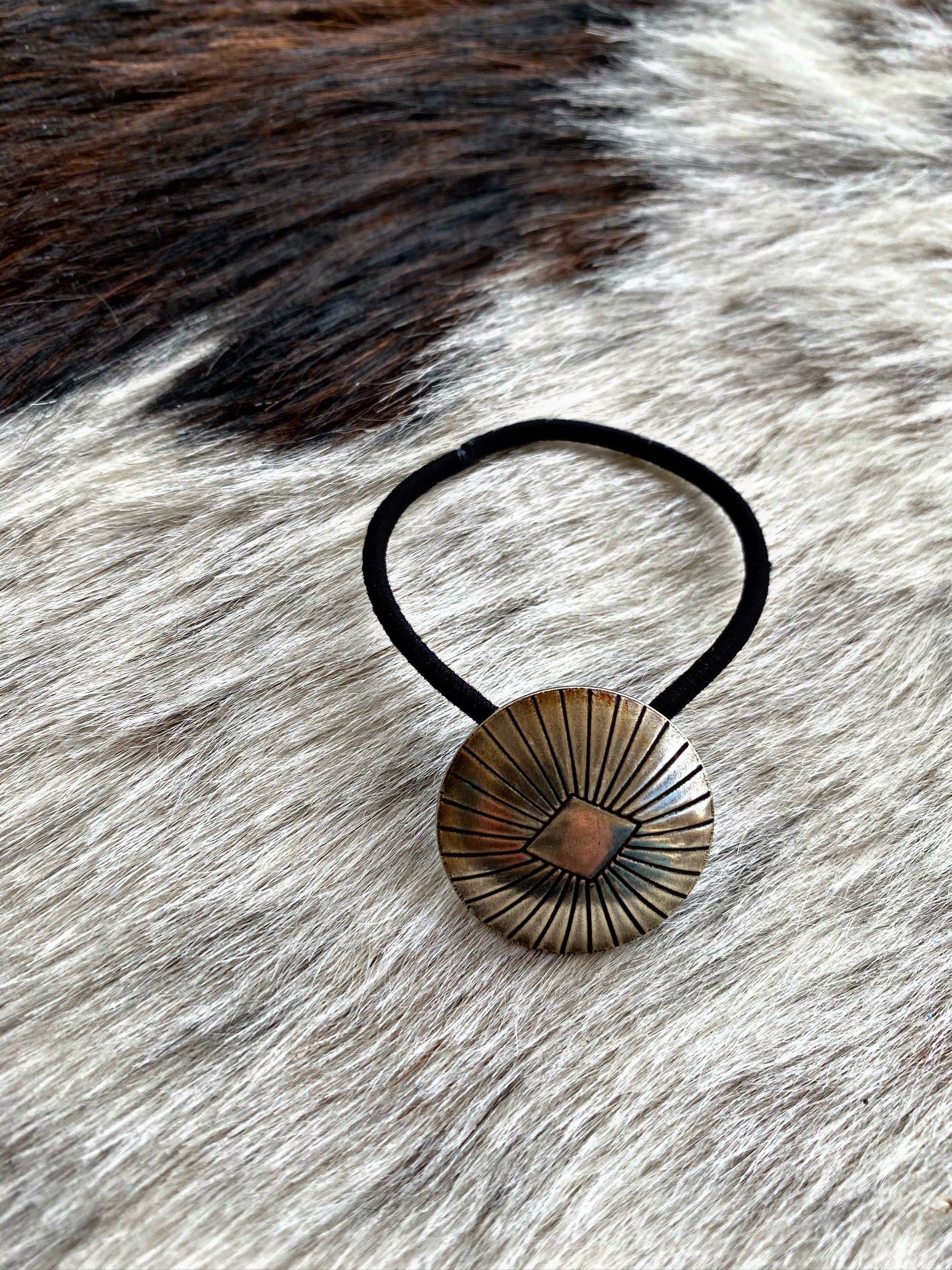 concho-hair-tie