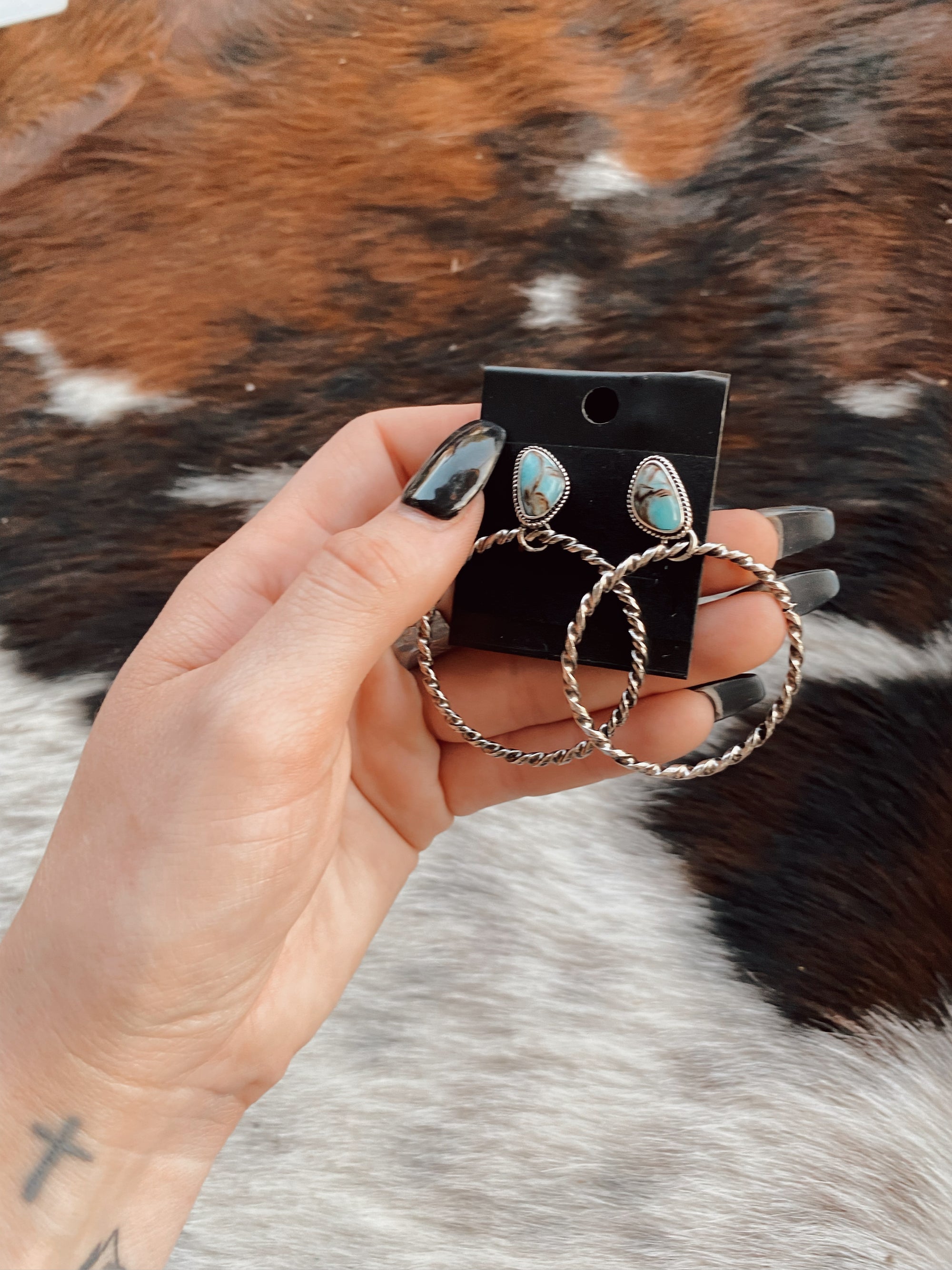 turquoise-hoop-earring-set